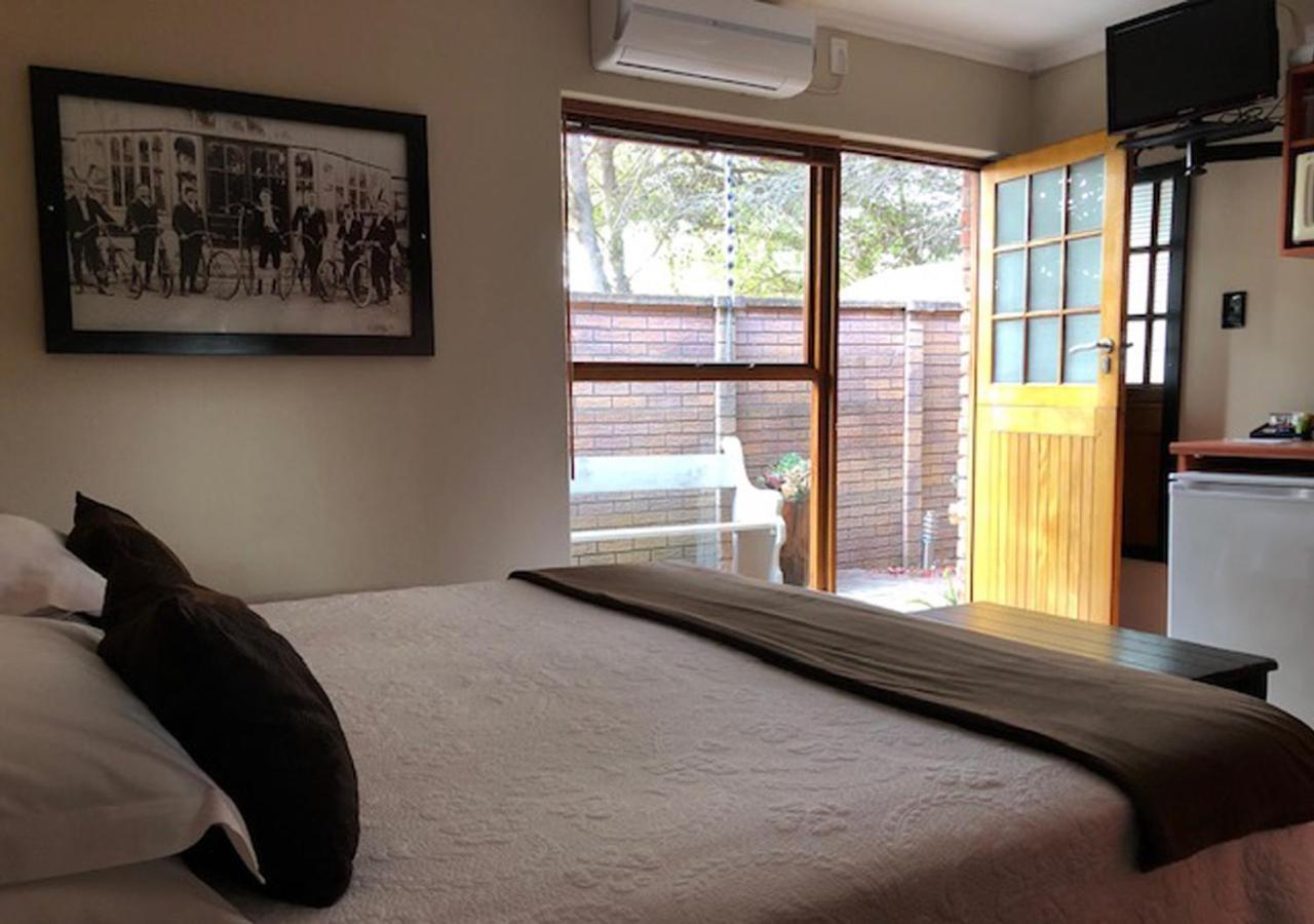 A La Martha'S Air-Port Guest House Port Elizabeth Luaran gambar
