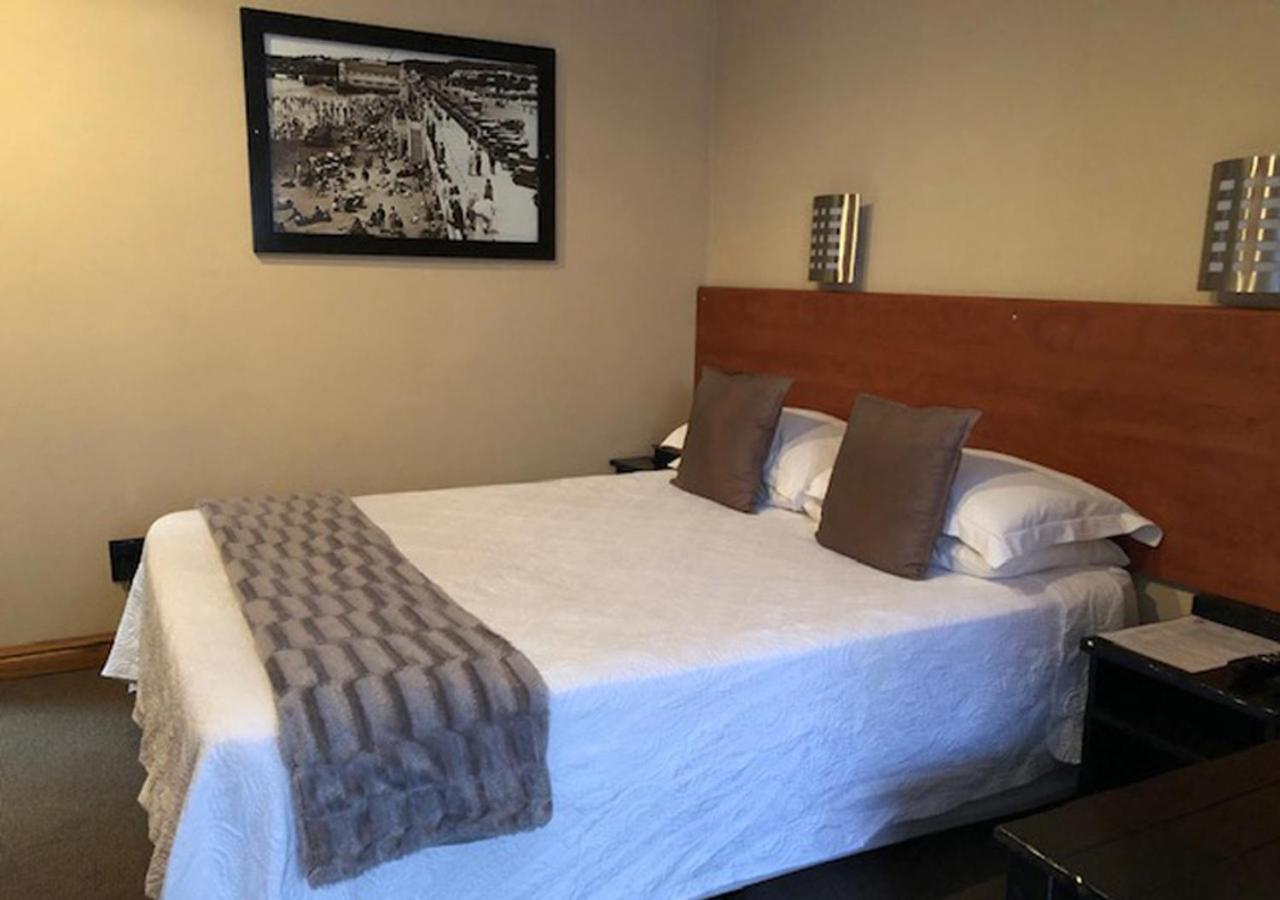 A La Martha'S Air-Port Guest House Port Elizabeth Luaran gambar
